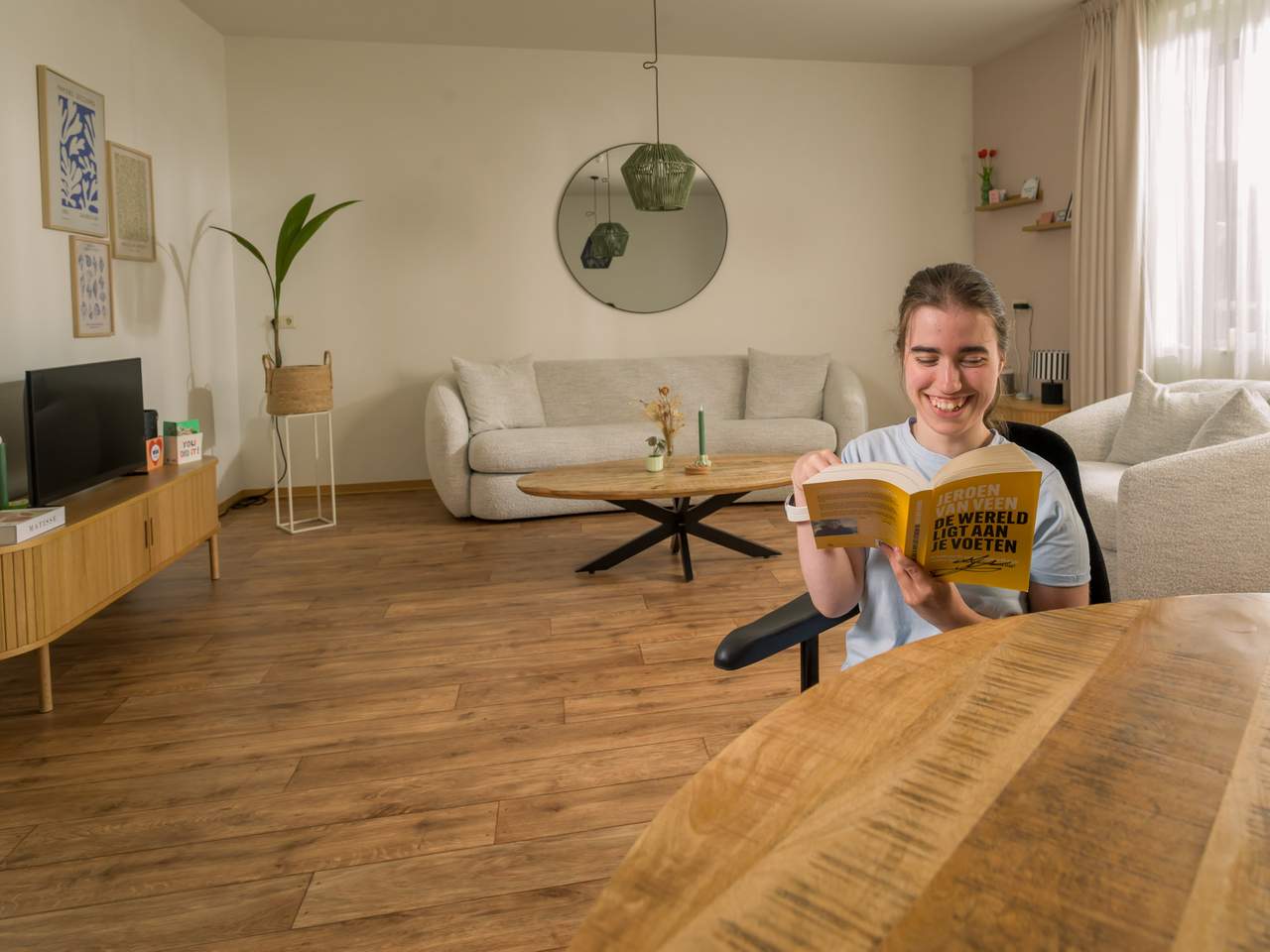 Woonkamer appartement Dronten de Ark