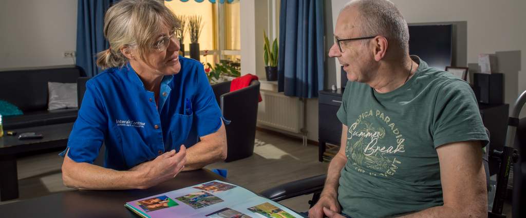 Bij bewoner in appartement Nijkerk Vetkamp