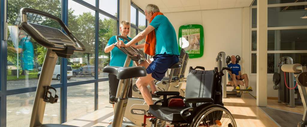 Fit en vitaal met uitzicht naar buiten