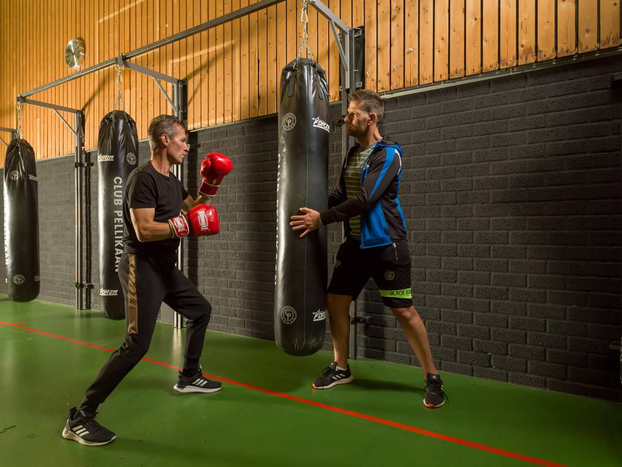 Fit en vitaal, sporten in de sportzaal (3)