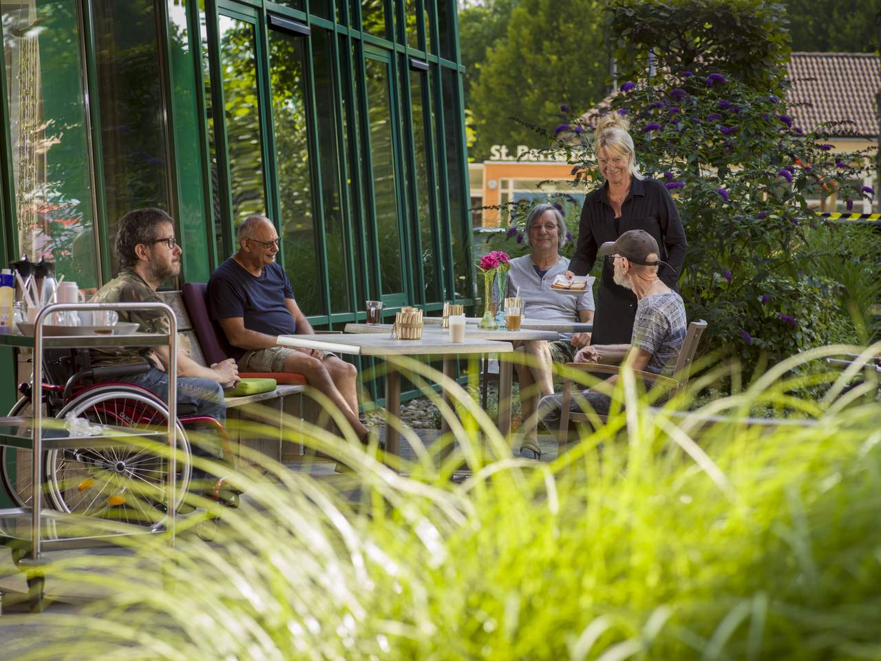 Buiten koffie drinken bij Rutli