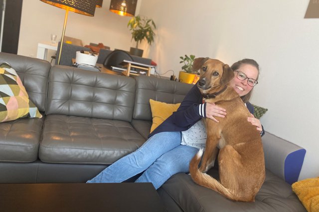 Claudia met hond Mika